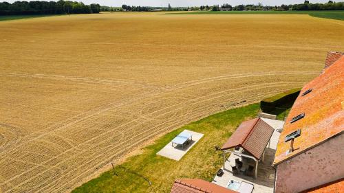 Champcenest Bed & Breakfast | Chambre d'hôtes Le Domaine des Hirondelles