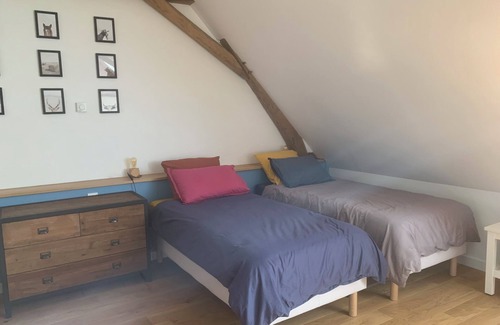 Quelaines-Saint-Gault Bed & Breakfast | Chambre Spacieuse au Coeur de la Nature Mayennaise