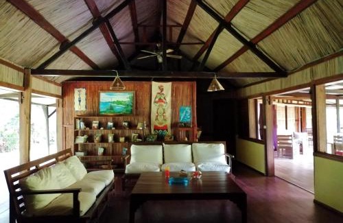 Nosy Boraha House | Chambres d'hôtes Villa Les Orchidées Chez Ago