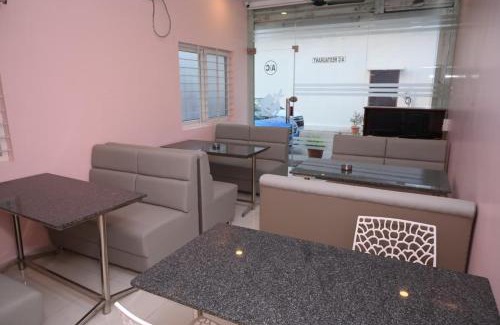 Gangavathi Hotel | Chandana green view resort Hampi