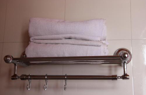 Pauri Bed & Breakfast | Chandruma Cottage