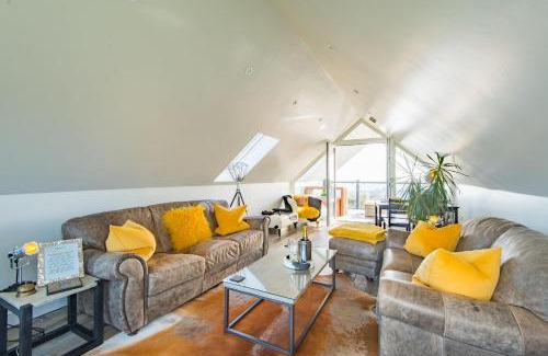 Hawkinge House | Channel View by Bloom Stays