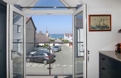 Rhosneigr House | Chapel House