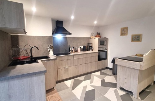 Saint-Julien-Molin-Molette Cottage | Charming cottage for 13 guests with spa and WiFi