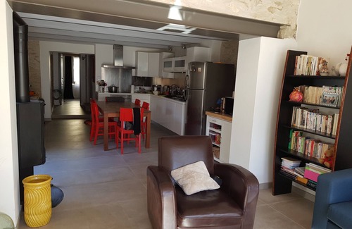 Tavel House | Character house located in a pretty village