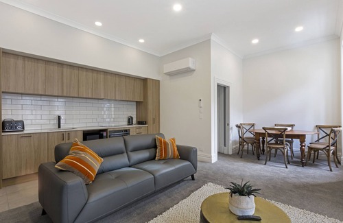 Dunedin City Centre House | Character on Stuart St