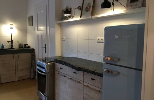 Dorsten Apartment | Charismatic old building meets creative design - arrive and feel good.