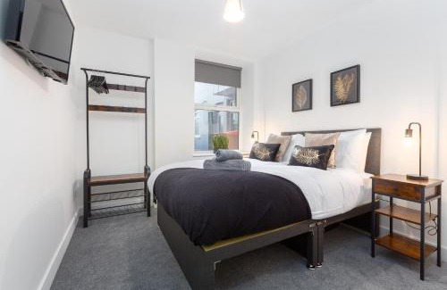 Blackpool Town Center Apartment | Charles Alexander Short Stay - Charnley House Apartments