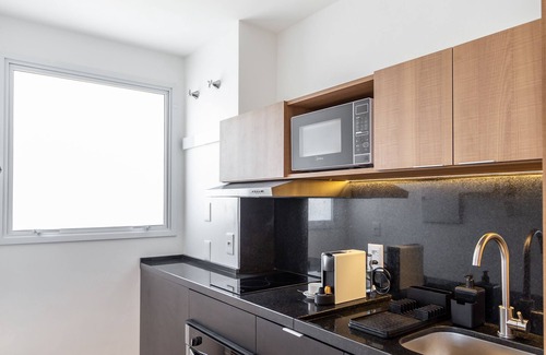 Partenon Apartment | Charlie Connect PUC