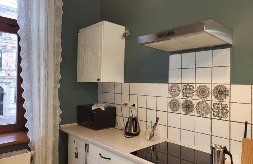 Tarnow Apartment | Charlotte Apartment