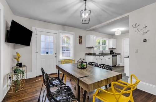 Villa Heights House | Charlotte Luxury Home NoDa