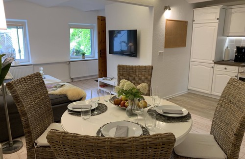 Treia Condo | Charmante Ferienwohnung Zwischen den Meeren