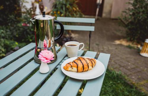Nordliche Muhlenvorstadt Apartment | Charmanter Altbau zwischen Altstadt und Klinikum mit Parkplatz