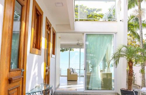 Florianopolis House | Charme, pôr do sol, praia privada. Exclusividade.
