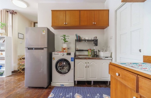 Sukhumvit House | Charming 3-Storey house @ BTS Onnut Station