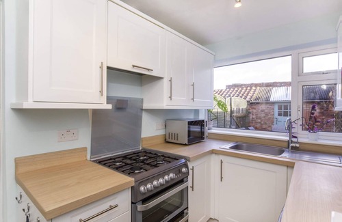 Malton House | Charming 2 bed pet friendly sleeps 6 in Norton