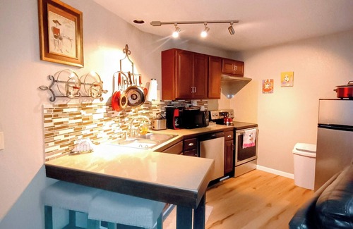 Gleneagle Apartment | Charming 2-bedroom guest unit near AFA and fabulous Colorado Springs