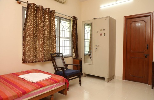 Bengaluru Bed & Breakfast | Charming 2-bedroom bed & breakfast with AC, WiFi in Bengaluru