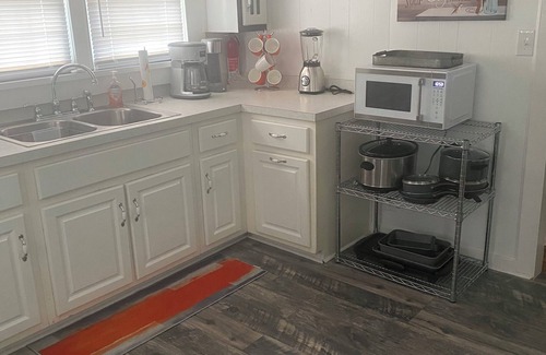 Greensburg House | Charming 2-bedroom house with WiFi, AC in brilliant Greensburg