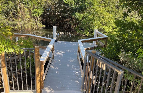Rock Ridge House | Charming 2-bedroom house with dock, AC, & Wifi. Enjoy kayakingn2 min from beach