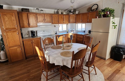 Northeast Entrance Badlands House | Charming 2-bedroom house with WiFi and AC in Interior.