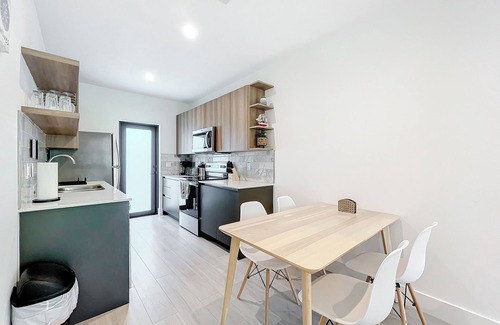 Biscayne Point Apartment | Charming 2 Bedroom Apartment
