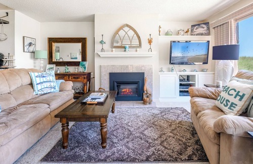 Pajaro Dunes Condo | Charming 2-bedroom condo with WiFi on the tranquil Monterey Bay