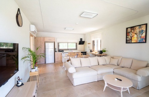 Hisaronu Villa | Charming 2-bedroom villa in serene Hisarönü Marmaris with AC