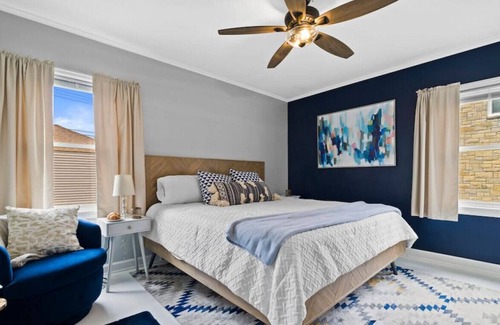 Greenfield House | Charming 3 bed, 1.5 bath, fenced yard & parking!