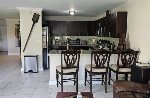 Inverrary House | Charming 3-bedroom house in wonderful Lauderhill with AC, WiFi