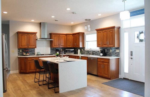 Warsaw House | Charming 3-bedroom house: Winona Lake Front