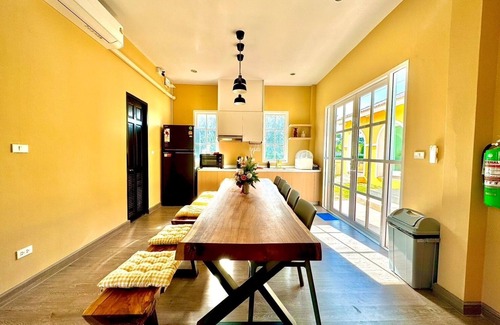 Nong Nam Daeng Villa | Charming 3-bedroom villa with AC, WiFi in Pakchong,Kid zone,Tomato picking