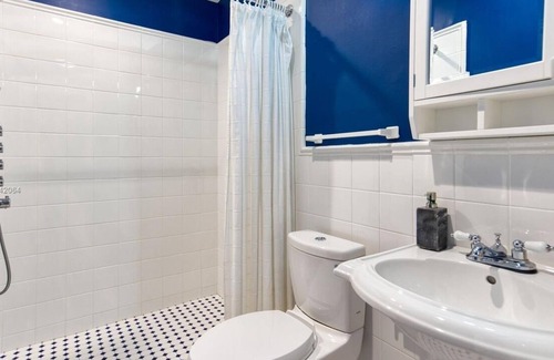 Keystone Point House | Charming 4 bed waterfront home with oversized private pool