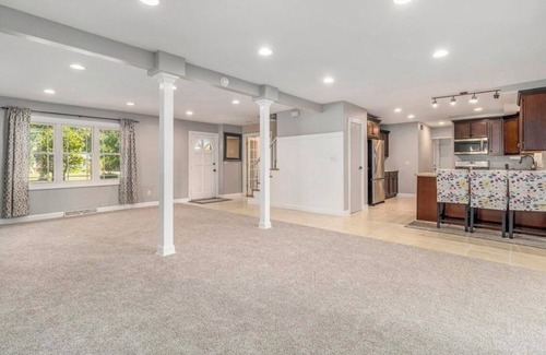 South Bend House | Charming 4-bedroom house in delightful South Bend, 2.5 miles from Notre Dame!