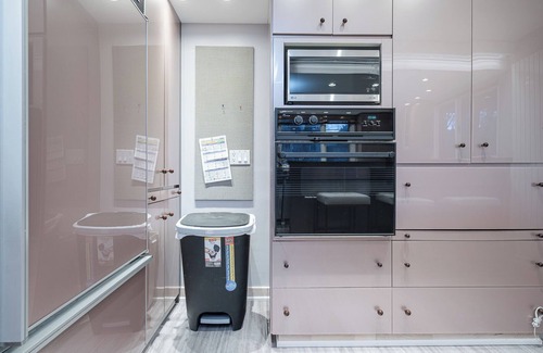 Forest Hill South House | Charming 5-Bedroom Forest Hill Home