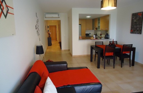 Barril de Cima Apartment | Charming and modern apartment with private garden near the beach of São Julião