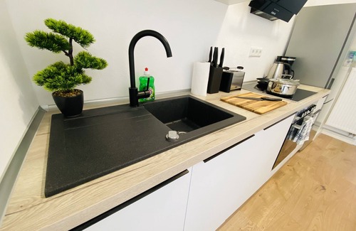 Geseke Apartment | Charming Apartment l 4 Beds l 2 Bedrooms l Wi-fi