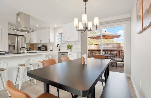 Highlands House | Charming Arvada Getaway, Amazing Yard, and Hot Tub