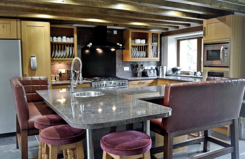 Criccieth Cottage | Charming barn conversion with hot tub and walks from the door.