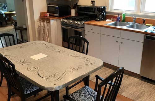 Blodgett Landing House | Charming Blodgetts Landing cottage