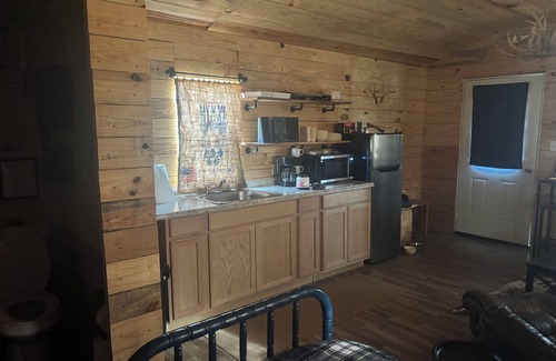 Avalon Cabin | Charming cabin close to Malmaison Wildlife Refuge, and McIntyre Scatters