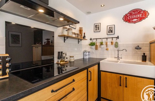 Segre-en-Anjou-Bleu Cottage | Charming Countryside Getaway - Comfort & Luxury