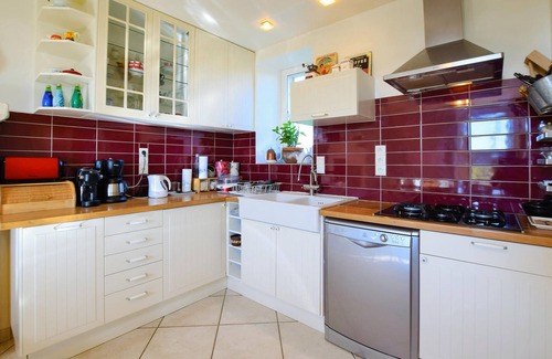 Conde-sur-Seulles House | Charming cottage with large garden and swimming pool.