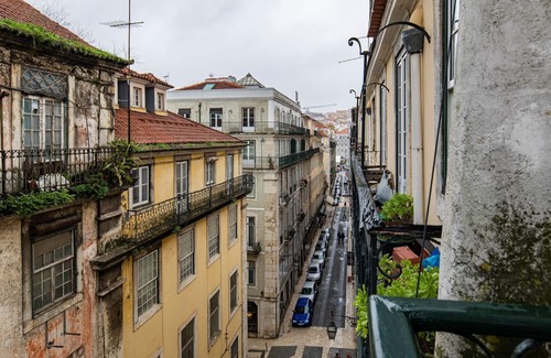 Santa Maria Maior Apartment | Charming Douradores V by LovelyStay