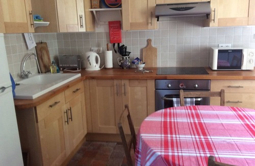 Journet House | Charming former railway cottage in peaceful setting. Close to local amenities.