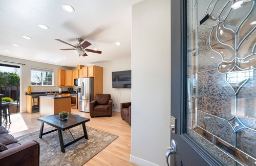 Santa Rosa House | Charming guest house near Sonoma