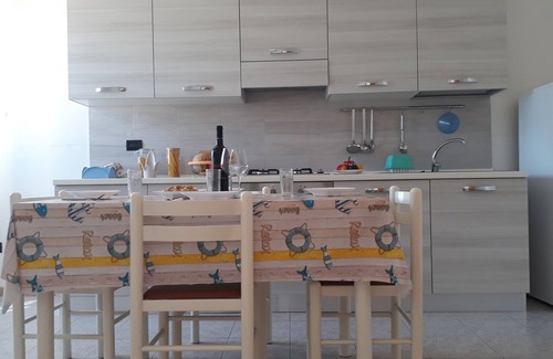 San Foca Apartment | Charming Holiday Home Near The Beach With A Terrace Parking Available, Pets