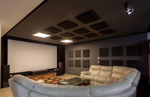 Aspe Villa | Charming Holiday Home with Private Pool and Bar