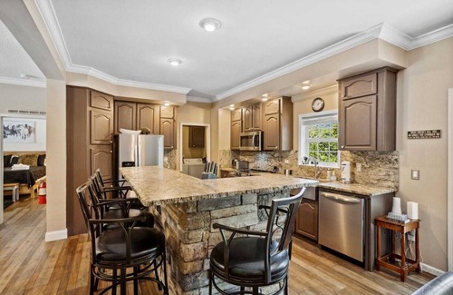 Beech Mountain Cabin | Charming Home on Beech Mountain