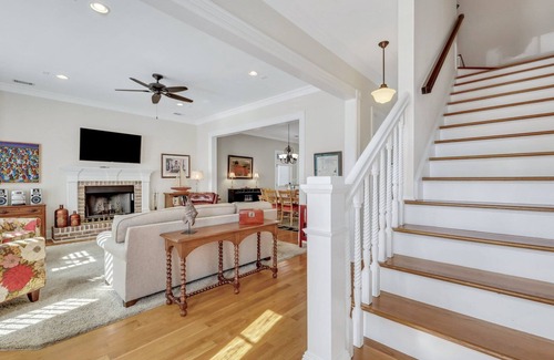 Historic Downtown Savannah House | Charming Home w/Private Parking, Courtyard, Near Forsyth by Lucky Savannah